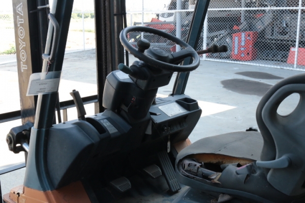 TOYOTA GENEO 10  เสาสูง 4 เมตร เก่าญี่ปุ่น