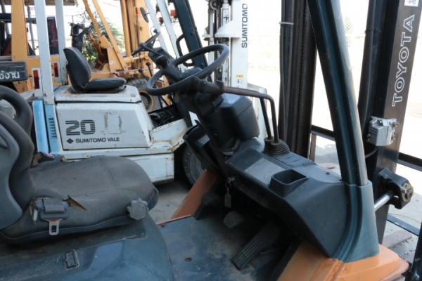 TOYOTA GENEO 10  เสาสูง 4 เมตร เก่าญี่ปุ่น