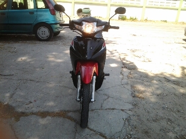 เวฟ110iปี254ตาท เท้า