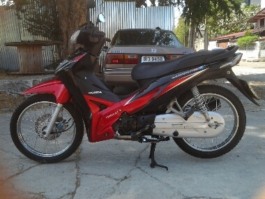 เวฟ110iปี254ตาท เท้า