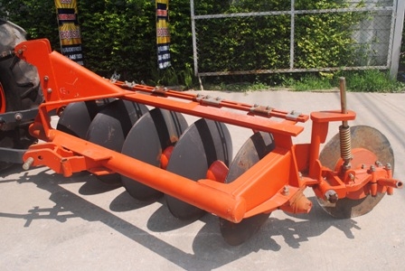 ขายรถไถKubota L4508DI (4WD) พร้อมใบมีดหน้า และผานพรวนช้างใหม่
