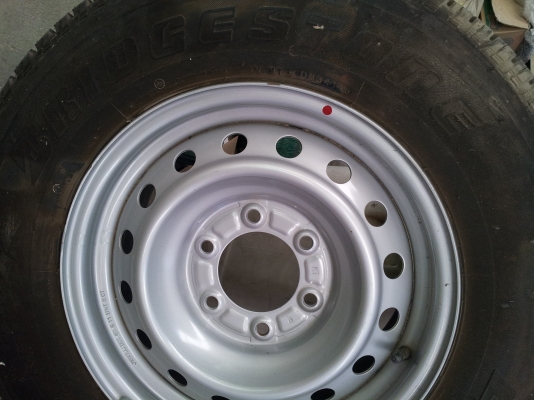 ขออนุญาติลงขายยางอะไหล่รถยนต์ ครับ