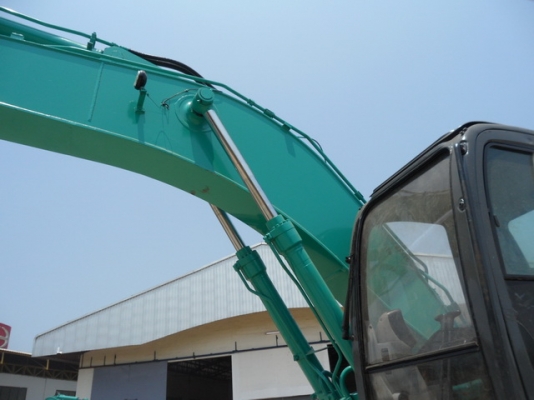 ขาย รถนอกนำเข้า Kobelco SK210LC-8 ไฟฟ้าเต็ม ราคาพิเศษ