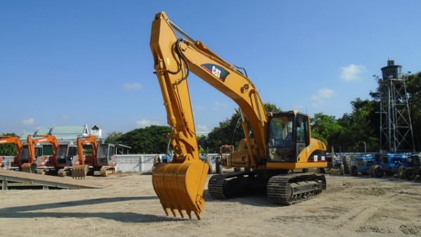 ขาย รถนอกนำเข้า Caterpillar 320C ไฟฟ้าเต็ม ราคาพิเศษ ขาย รถนอกนำเข้า Caterpillar 320C ไฟฟ้าเต็ม ราคาพิเศษ