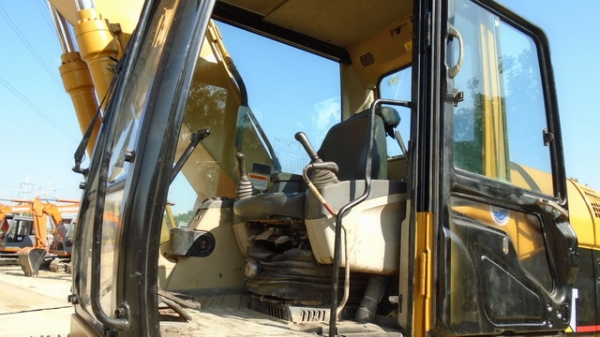 ขาย รถนอกนำเข้า Caterpillar 320C ไฟฟ้าเต็ม ราคาพิเศษ ขาย รถนอกนำเข้า Caterpillar 320C ไฟฟ้าเต็ม ราคาพิเศษ