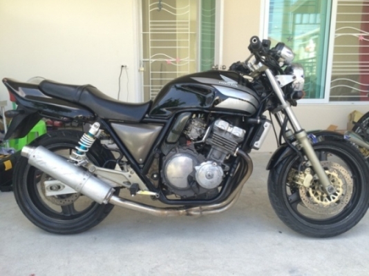 ขาย cb400 ปี 93 พร้อม สรรพสามิตแท้ๆ 57000 ด่วนๆคับ..