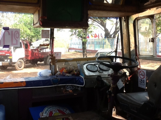 ขายครับบัส7เมตรkm450เครื่อง4hf1วิ่งสบายครับเปลียนรุ่นใหม่พร้อมใช้งานเอกสารพร้อมโอน