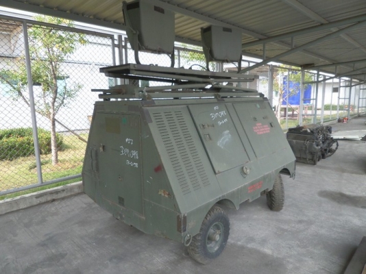 เครื่องปั่นไฟภาคสนาม พร้อมพ่วง และไฟสปอตร์ไลท์