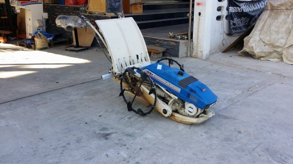 รถดำนา ISEKI  เก่าญี่ปุ่น ดำนา 2 แถว  ขนาดกระทัดรัด สภาพสวย เครื่องยนต์ติดง่าย สภาพพร้อมใช้งาน