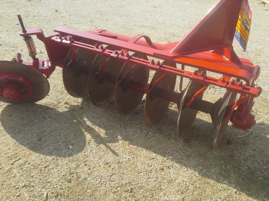 ต้องการขายผานรถไถนา