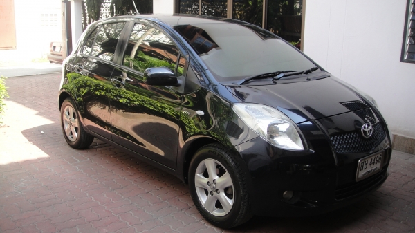 TOYOTA YARIS 1.5E มือเดียวตั้งแต่ป้ายแดง เจ้าของขายเอง สวยเดิม ไม่เคยฃน