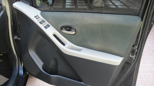 TOYOTA YARIS 1.5E มือเดียวตั้งแต่ป้ายแดง เจ้าของขายเอง สวยเดิม ไม่เคยฃน