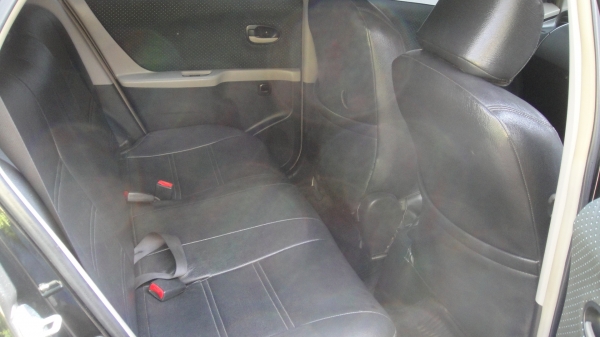 TOYOTA YARIS 1.5E มือเดียวตั้งแต่ป้ายแดง เจ้าของขายเอง สวยเดิม ไม่เคยฃน