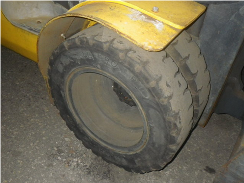 จำหน่าย Forklift KOMATSU 3 ตัน ดีเซล ญี่ปุ่น FD30HT รุ่น 16  เกียร์ออโต้ **มี Hinged Fork** ปี 2007 เสา 4 เมตร เครื่อง 4 สูบ นำเข้าตรงจากโยโกฮาม่า