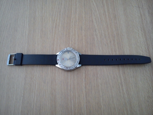 นาฬิกาไขลาน ดาวแดง