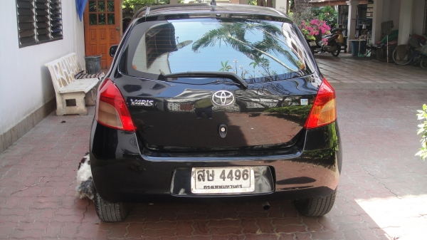 TOYOTA YARIS 1.5E มือเดียวตั้งแต่ป้ายแดง เจ้าของขายเอง สวยเดิม ไม่เคยฃน