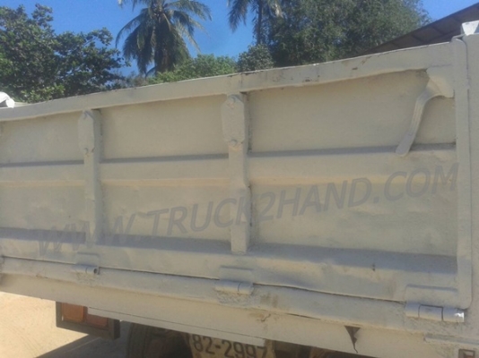 รถบรรทุก 6 ล้อดัมพ์ HINO   รุ่น FB112    ปีจดทะเบียน 2547