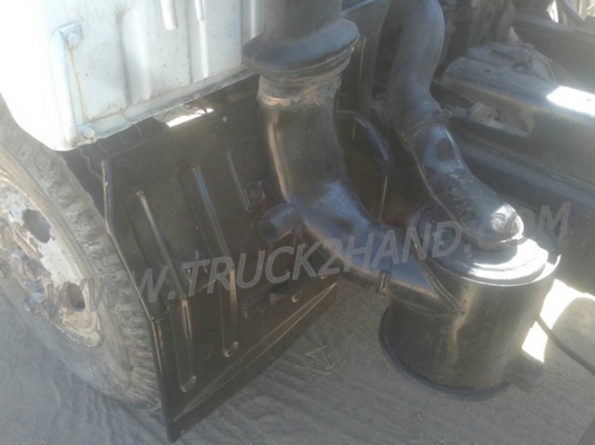 รถบรรทุก 6 ล้อดัมพ์ HINO   รุ่น FB112    ปีจดทะเบียน 2547