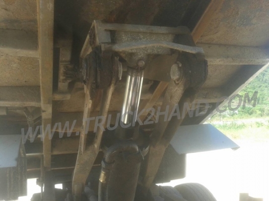 รถบรรทุก 6 ล้อดัมพ์ HINO   รุ่น FB112    ปีจดทะเบียน 2547