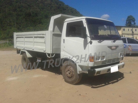 รถบรรทุก 6 ล้อดัมพ์ HINO   รุ่น FB112    ปีจดทะเบียน 2547