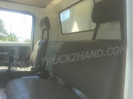 รถบรรทุก 6 ล้อดัมพ์ HINO   รุ่น FB112    ปีจดทะเบียน 2547