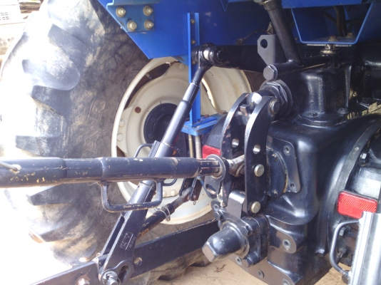 ขายตามสภาพ TS90 เกียข้างกรองใหญ่ เครื่องดี เกียดี ปั้มไฮดรอลิคดีมาก ยางดี 4 เส้น ราคาต่อรองได้ครับ ขายตามสภาพ TS90 เกียข้างกรองใหญ่ เครื่องดี เกียดี ปั้มไฮดรอลิคดีมาก ยางดี 4 เส้น ราคาต่อรองได้ครับ