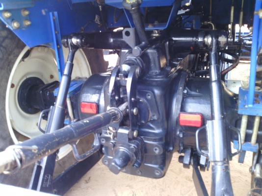 ขายตามสภาพ TS90 เกียข้างกรองใหญ่ เครื่องดี เกียดี ปั้มไฮดรอลิคดีมาก ยางดี 4 เส้น ราคาต่อรองได้ครับ ขายตามสภาพ TS90 เกียข้างกรองใหญ่ เครื่องดี เกียดี ปั้มไฮดรอลิคดีมาก ยางดี 4 เส้น ราคาต่อรองได้ครับ