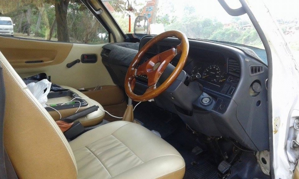 ขายรถตู้