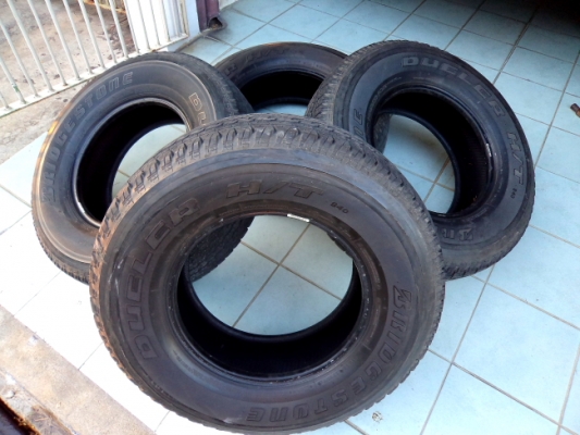 ขายยาง265/70/16Bridgstone Dueler HT840ปี11