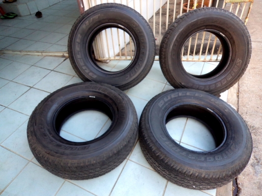 ขายยาง265/70/16Bridgstone Dueler HT840ปี11