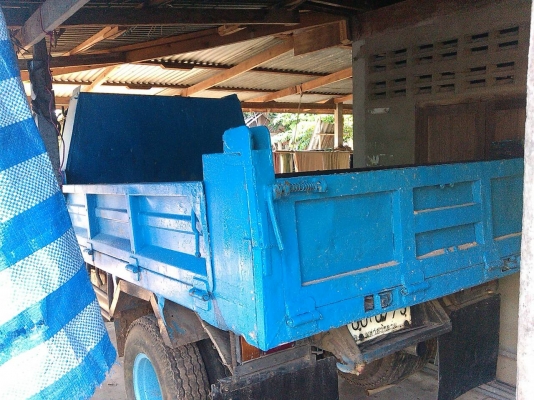 หกล้อ อีซูชุTL110แรงดั้ม3คิวสภาพสวยพร้อมใช้งาน เอกสารทะเบียนพร้อมโอน