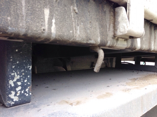 รถอีซูซุ 10 ล้อดั้ม 360 แรงม้า. ปี 57  ( ขายแม่ , ลูก )   สนใจติดต่อ  081 - 6079515