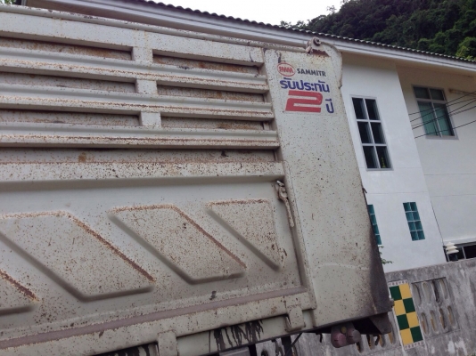 รถอีซูซุ 10 ล้อดั้ม 360 แรงม้า. ปี 57  ( ขายแม่ , ลูก )   สนใจติดต่อ  081 - 6079515