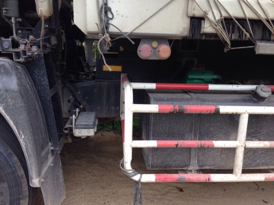 รถอีซูซุ 10 ล้อดั้ม 360 แรงม้า. ปี 57  ( ขายแม่ , ลูก )   สนใจติดต่อ  081 - 6079515