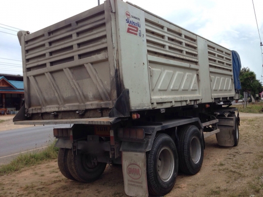 รถอีซูซุ 10 ล้อดั้ม 360 แรงม้า. ปี 57  ( ขายแม่ , ลูก )   สนใจติดต่อ  081 - 6079515