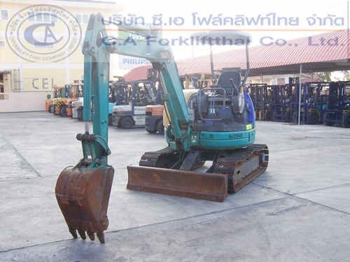 ขายรถขุด แบคโฮ KOMATSU รุ่น PC30MR-1 (คันที่ 1)ใช้งานมาเพียง 5000 ชม.