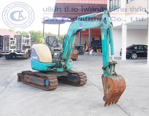 ขายรถขุด แบคโฮ KOMATSU รุ่น PC30MR-1 (คันที่ 1)ใช้งานมาเพียง 5000 ชม.