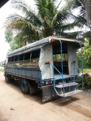 ขายด่วน รถหกล้อ ISUZU NQR  ,5.50เมตร สภาพพร้อมใช้