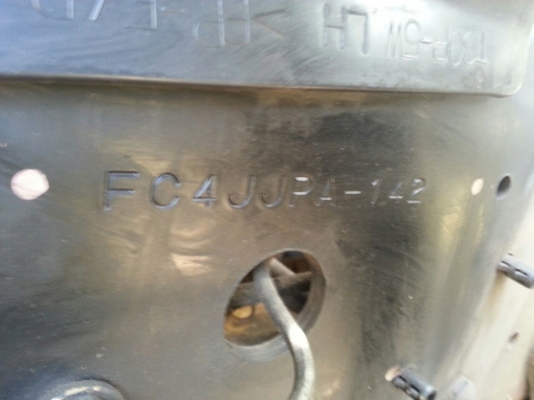 รถฮีโน่ 6 ล้อ ตู้แห้ง 150 แรงม้า. ปี 50  ( รถวิ่ง 1xx,xxx กม. )   สนใจติดต่อ  081 - 6079515