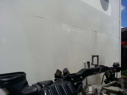 รถฮีโน่ 6 ล้อ ตู้แห้ง 150 แรงม้า. ปี 50  ( รถวิ่ง 1xx,xxx กม. )   สนใจติดต่อ  081 - 6079515