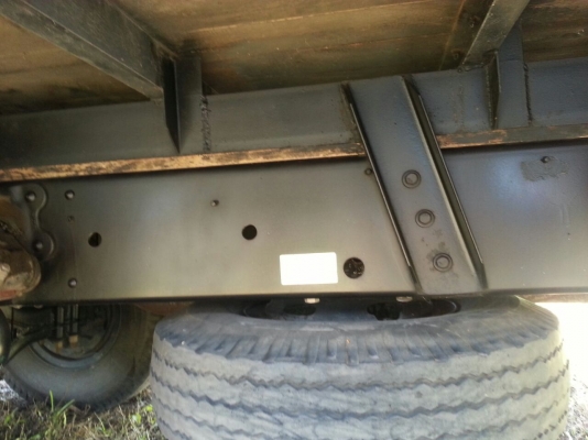 รถฮีโน่ 6 ล้อ ตู้แห้ง 150 แรงม้า. ปี 50  ( รถวิ่ง 1xx,xxx กม. )   สนใจติดต่อ  081 - 6079515