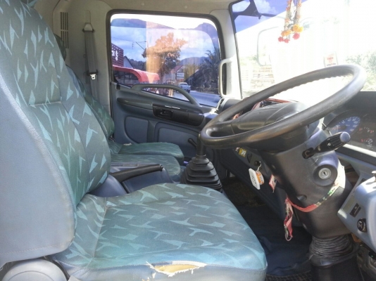 รถฮีโน่ 6 ล้อ ตู้แห้ง 150 แรงม้า. ปี 50  ( รถวิ่ง 1xx,xxx กม. )   สนใจติดต่อ  081 - 6079515