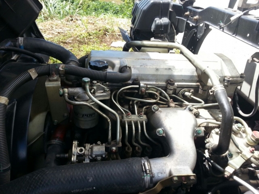 รถฮีโน่ 6 ล้อ ตู้แห้ง 150 แรงม้า. ปี 50  ( รถวิ่ง 1xx,xxx กม. )   สนใจติดต่อ  081 - 6079515