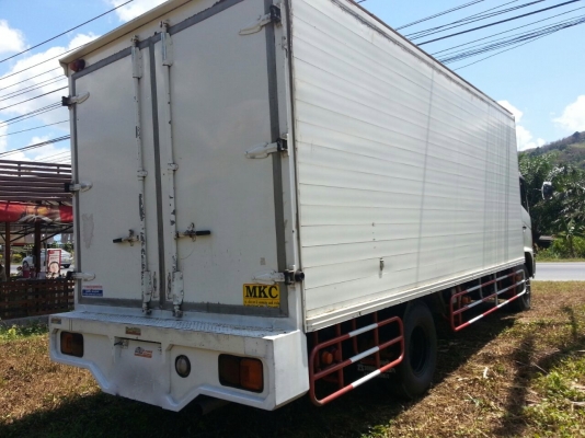 รถฮีโน่ 6 ล้อ ตู้แห้ง 150 แรงม้า. ปี 50  ( รถวิ่ง 1xx,xxx กม. )   สนใจติดต่อ  081 - 6079515