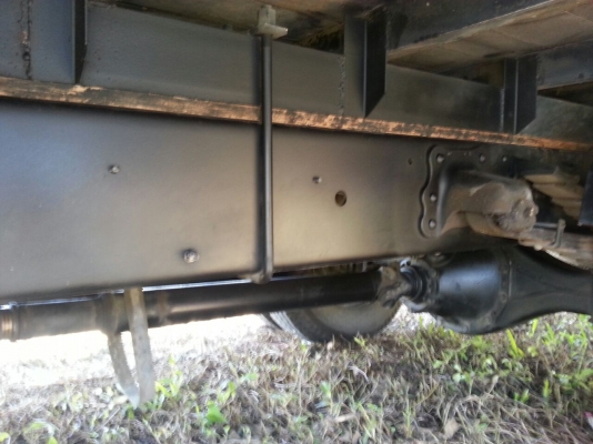 รถฮีโน่ 6 ล้อ ตู้แห้ง 150 แรงม้า. ปี 50  ( รถวิ่ง 1xx,xxx กม. )   สนใจติดต่อ  081 - 6079515