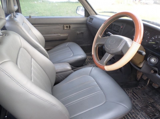 ขายรถกระบะโตโยต้าไมตี้เอ็กปี37/1994 รถบ้านแท้ซื้อต่อมาจากอาจารย์ที่วิทยาลัยที่อุบลราชธานีรถเดิมบางอย่างไม่เคยเห็นมาก่อนเลยครับไม่เคยชน+ไม่เคยบรรทุกหนักทุกอย่างเดิมทั้งคันเครื่องดีเดินนิ่งดังนุ่มเหมือนใหม่ออกจากศูนย์แน่นๆไม่ไอไม่จามซื้อไปไม่ต้องทำอะไรเลยคร