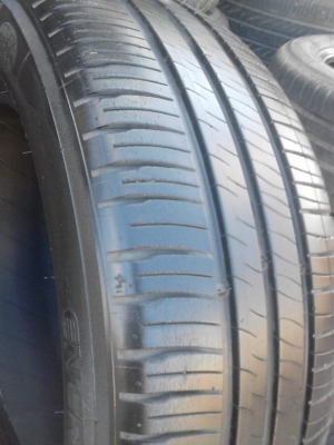 215/60R16 MICHELIN  ENERGY XM-2  สวย ดอกยางหนา  เสมอ  ปี 2012 ชุด 4 เส้น   TEL.081-427-3941