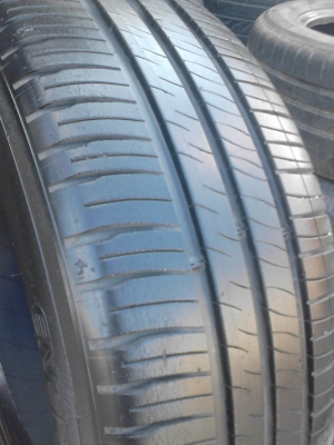 215/60R16 MICHELIN  ENERGY XM-2  สวย ดอกยางหนา  เสมอ  ปี 2012 ชุด 4 เส้น   TEL.081-427-3941