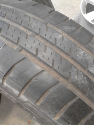 205R16C CONTINENTAL 4X4 Contact 110/108R ปี 2012 ชุด 4 เส้น TEL.081-427-3941 205R16C CONTINENTAL 4X4 Contact 110/108R ปี 2012 ชุด 4 เส้น TEL.081-427-3941