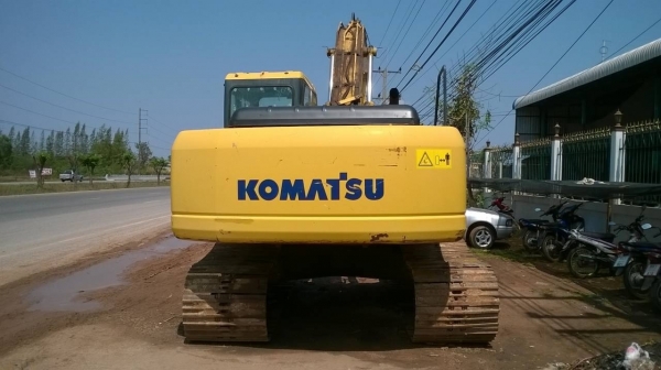 ขายแบคโฮ KOMATSU PC200-7 เอกสารใบอินวอยซ์ สภาพพร้อมใช้งาน ระบบไฟเต็ม แอร์เย็น ราคาคุยกันได้ครับ ขายแบคโฮ KOMATSU PC200-7 เอกสารใบอินวอยซ์ สภาพพร้อมใช้งาน ระบบไฟเต็ม แอร์เย็น ราคาคุยกันได้ครับ
